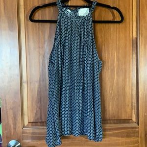 Lightweight High-Neck Black and White Tank Top